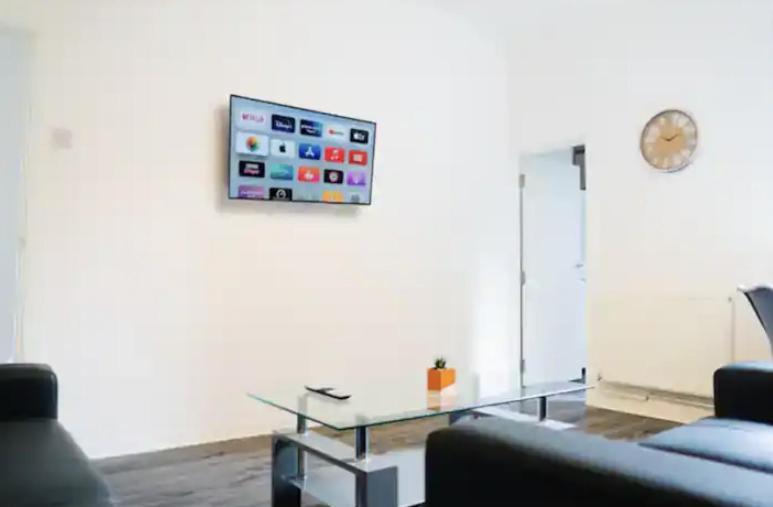 Bright 4Br Home, Perfect For Groups Liverpool Exterior photo